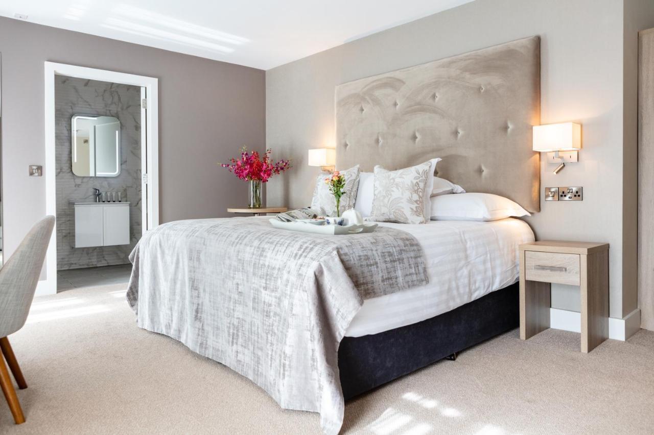 Gleesons Townhouse Booterstown Hotel Dublin Bagian luar foto