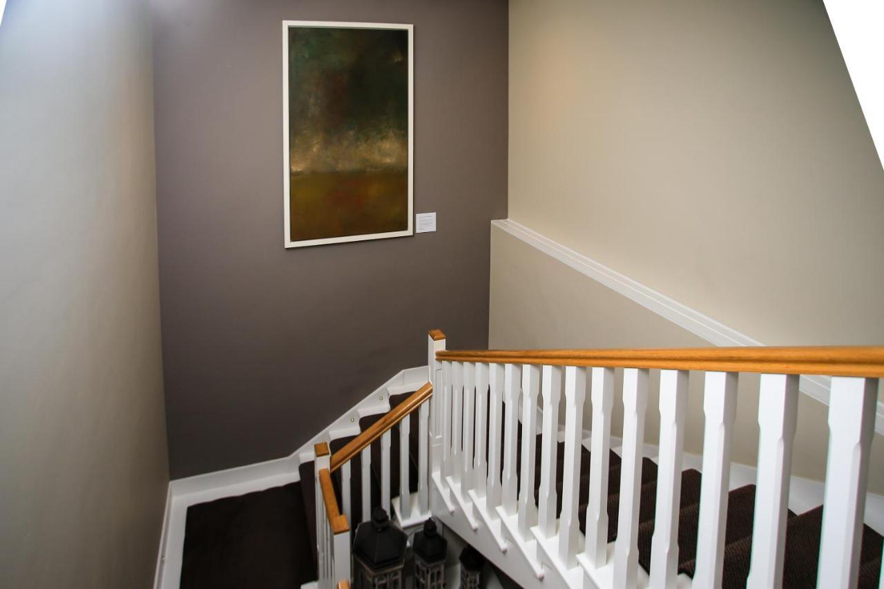 Gleesons Townhouse Booterstown Hotel Dublin Bagian luar foto